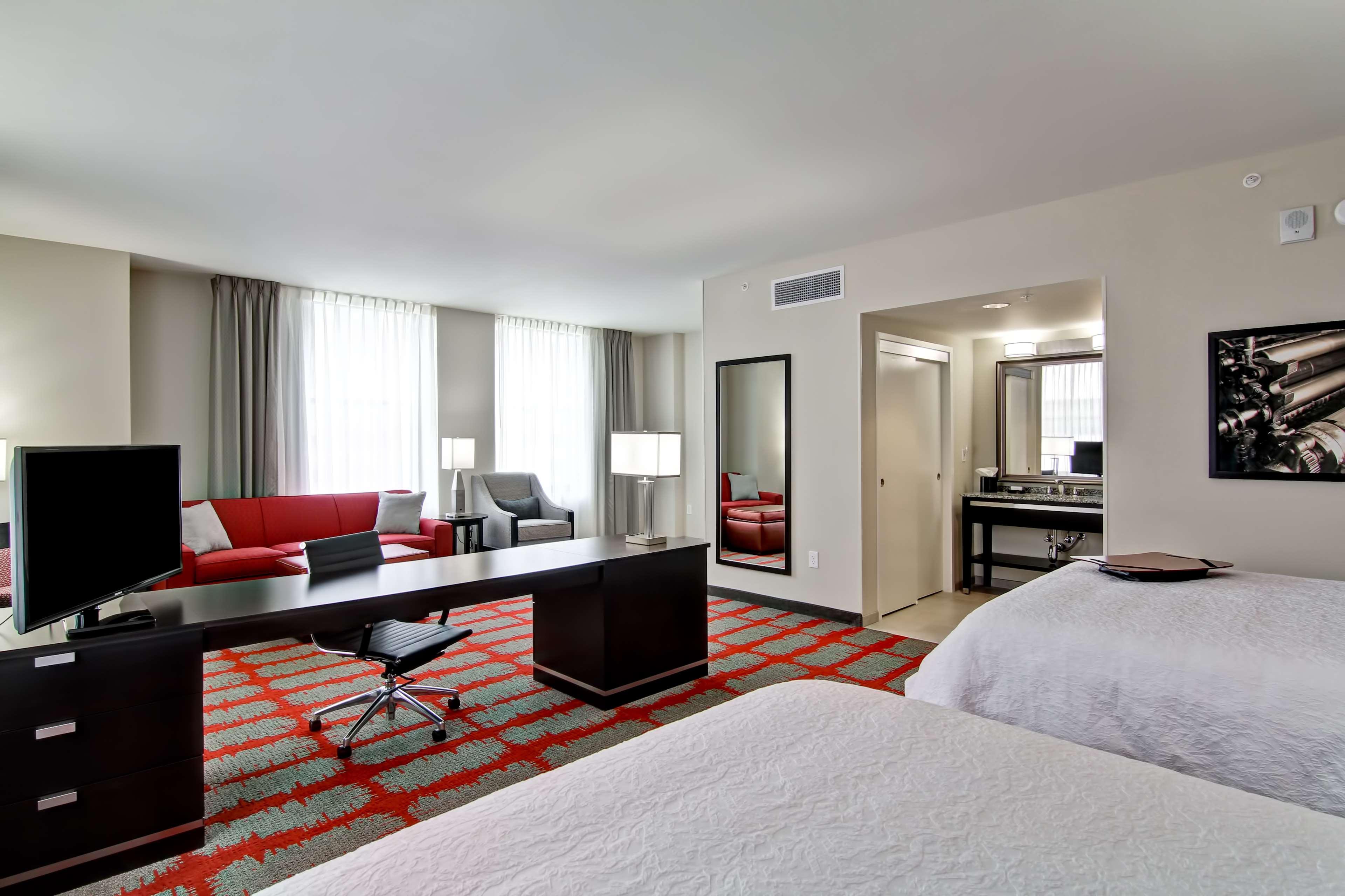 Hampton Inn And Suites Cincinnati - Downtown Exteriör bild