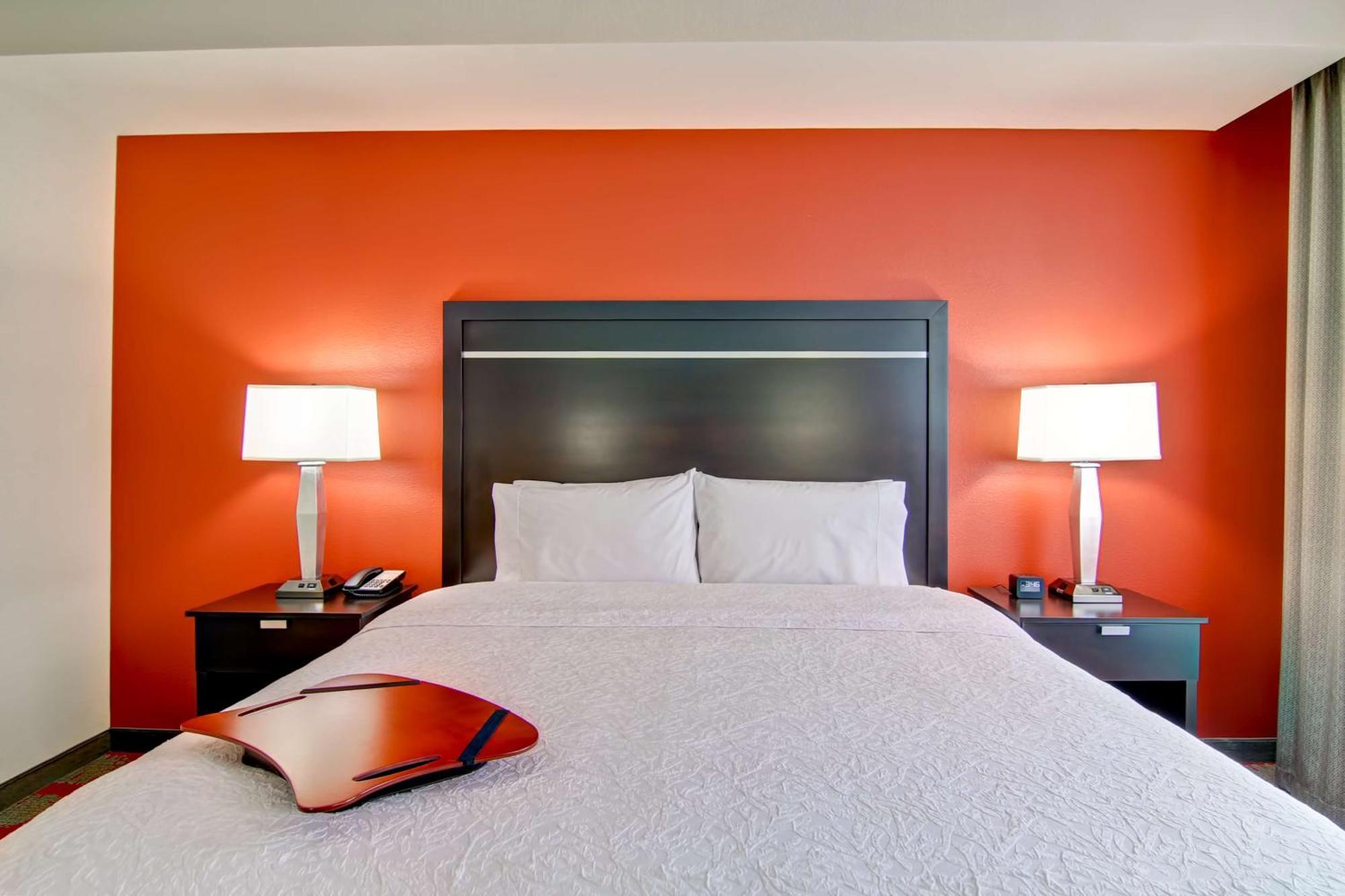 Hampton Inn And Suites Cincinnati - Downtown Exteriör bild
