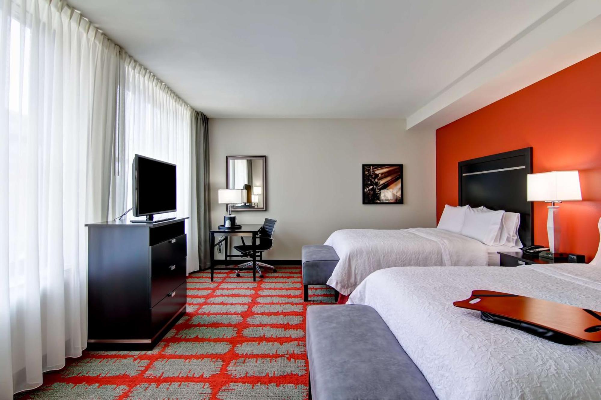 Hampton Inn And Suites Cincinnati - Downtown Exteriör bild